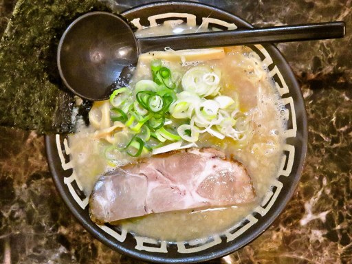 麺恋 佐藤 すすきの2号店 (2020/02再OPEN)「鶏白湯 醤油」