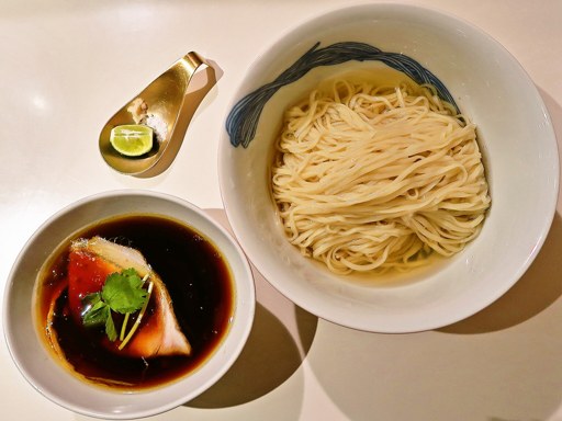 Japanese Ramen Noodle Lab Q「清湯醤油つけ麺 濃厚昆布水」