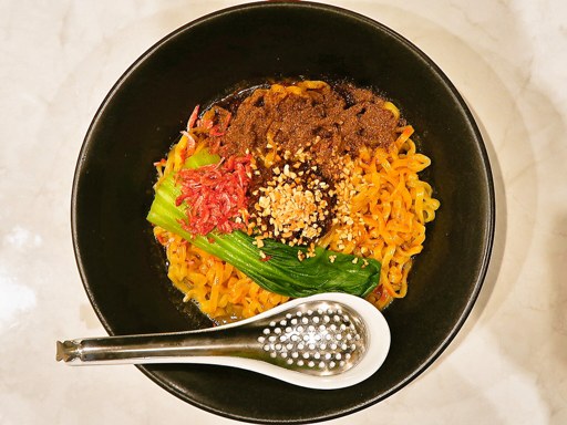 ラーメン なり屋